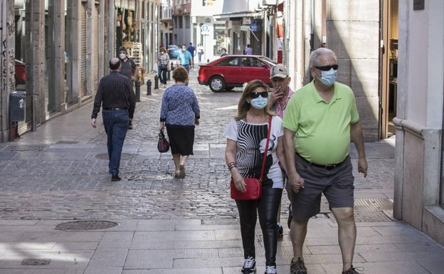 Salud confirma ocho nuevos positivos en Granada