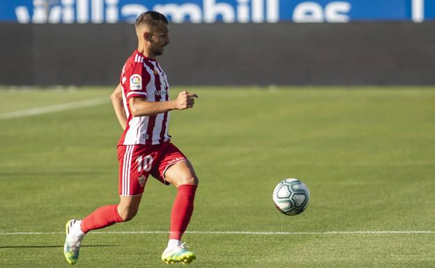 Fran Villalba (UD Almería): «El calor hacía que la primera parte haya sido insoportable»