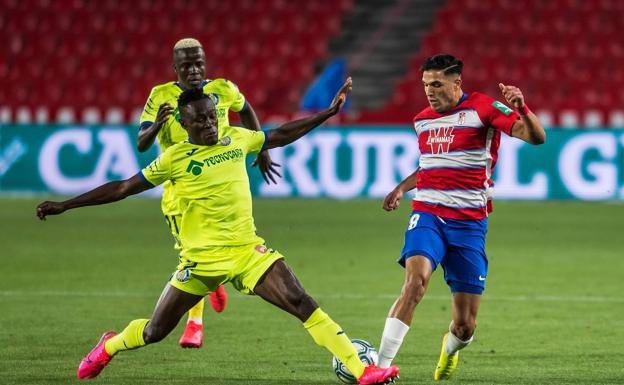 Los lectores del Canal Rojiblanco ven a Antoñín preparado para optar a la titularidad