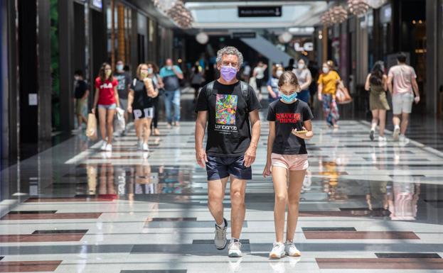 La nueva normalidad anima aún más las compras en los centros comerciales