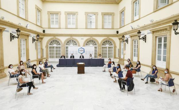 Más personal en Diputación para agilizar las ayudas a las personas más vulnerables de la provincia