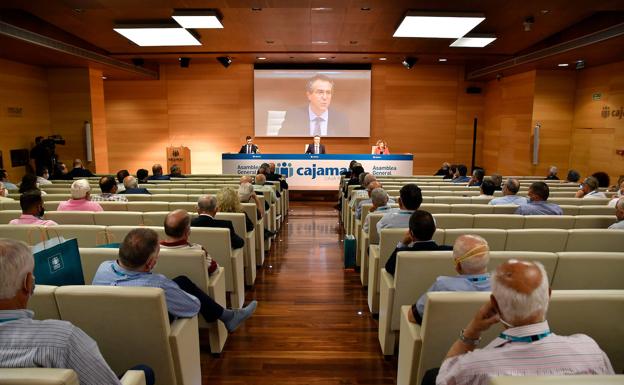 «La confianza en el negocio bancario se basa en la constancia y la coherencia entre lo que se dice y lo que se hace»