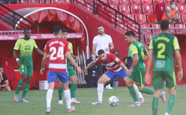 El Granada se bloquea en casa