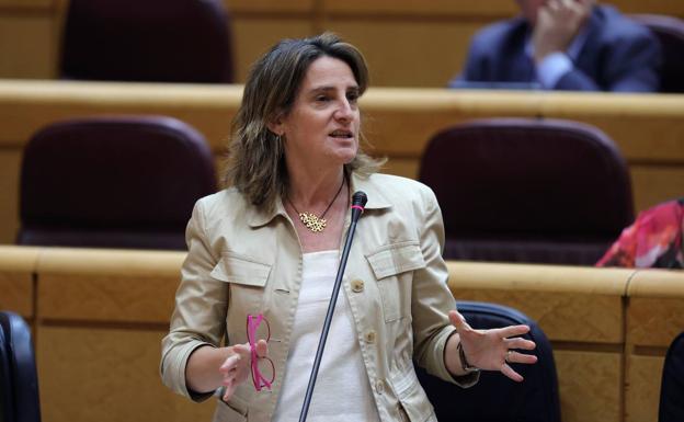 La ministra Ribera, sobre el futuro hotel de Genoveses: «Esto es una chapuza»