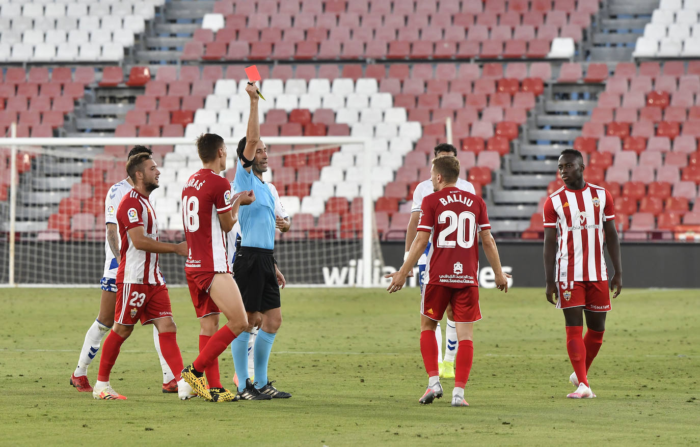El Almería pierde a Iván Balliu para Girona