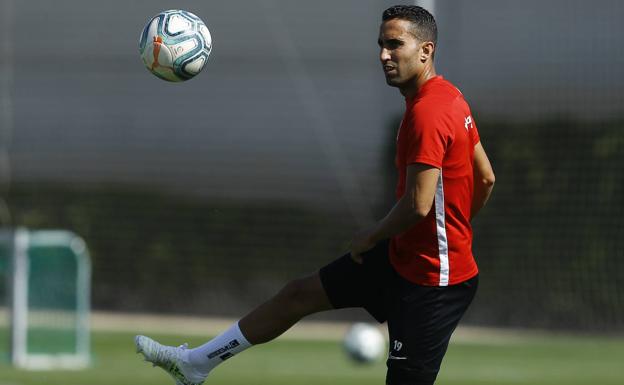 Montoro y Gonalons ya tocan balón