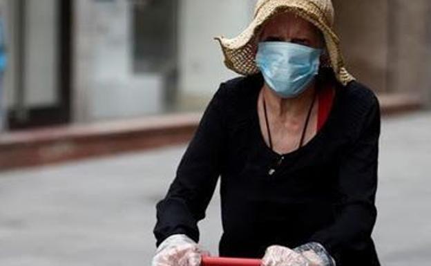Cataluña quiere que las mascarillas sean obligatorias siempre y en todos sitios, salvo en casa