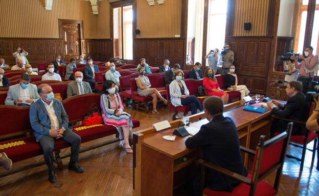 UPA y COAG aplauden decisión Ministerio de no almacenar aceite no español