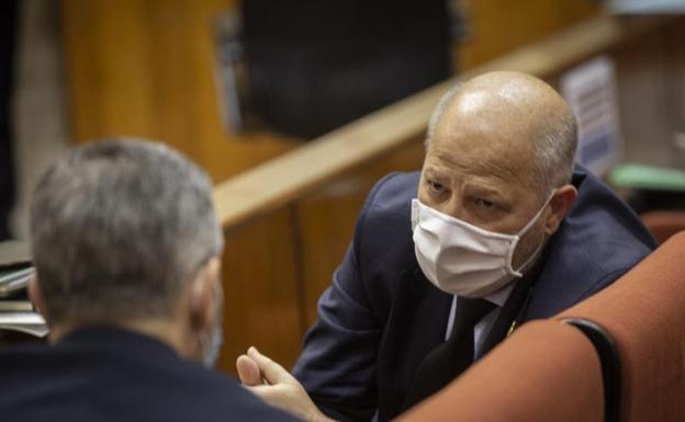 Imbroda: «Hay una psicosis por la vuelta a las aulas que no veo en playas ni bares»