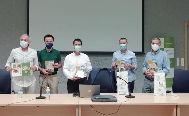 Presentada en Huelma la guía-atlas 'Mariposas diurnas de Sierra Mágina'