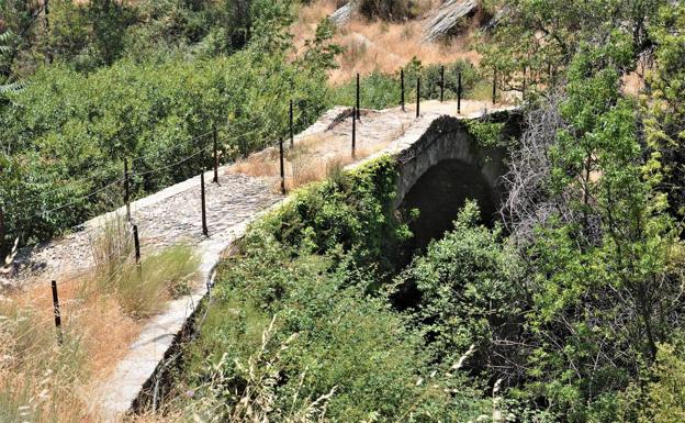 El puente romano de Mecina Bombarón se convierte en uno de los principales atractivos del municipio