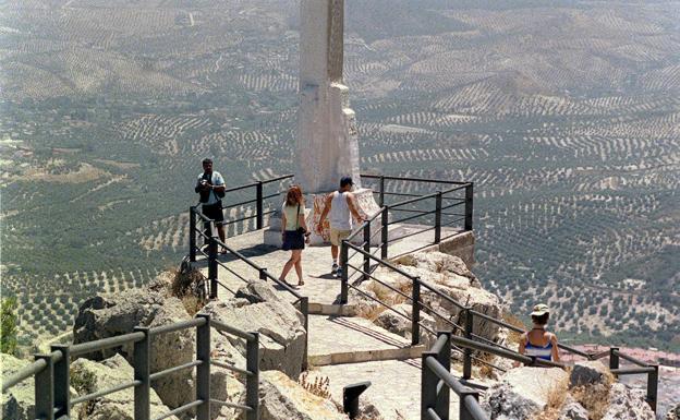 Campaña para detectar y sancionar a los pisos turísticos que operan sin licencia en la capital