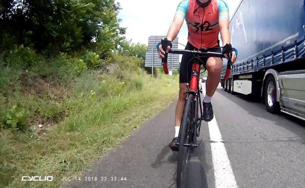 Ciclistas llevarán cámaras en sus bicis para denunciar atropellos e infracciones