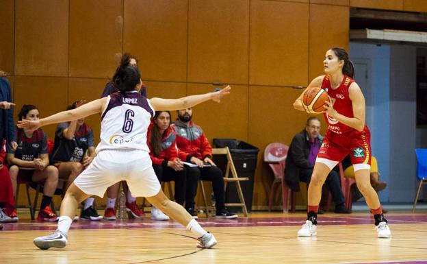 El 'Raca' renueva a Laura Arrojo