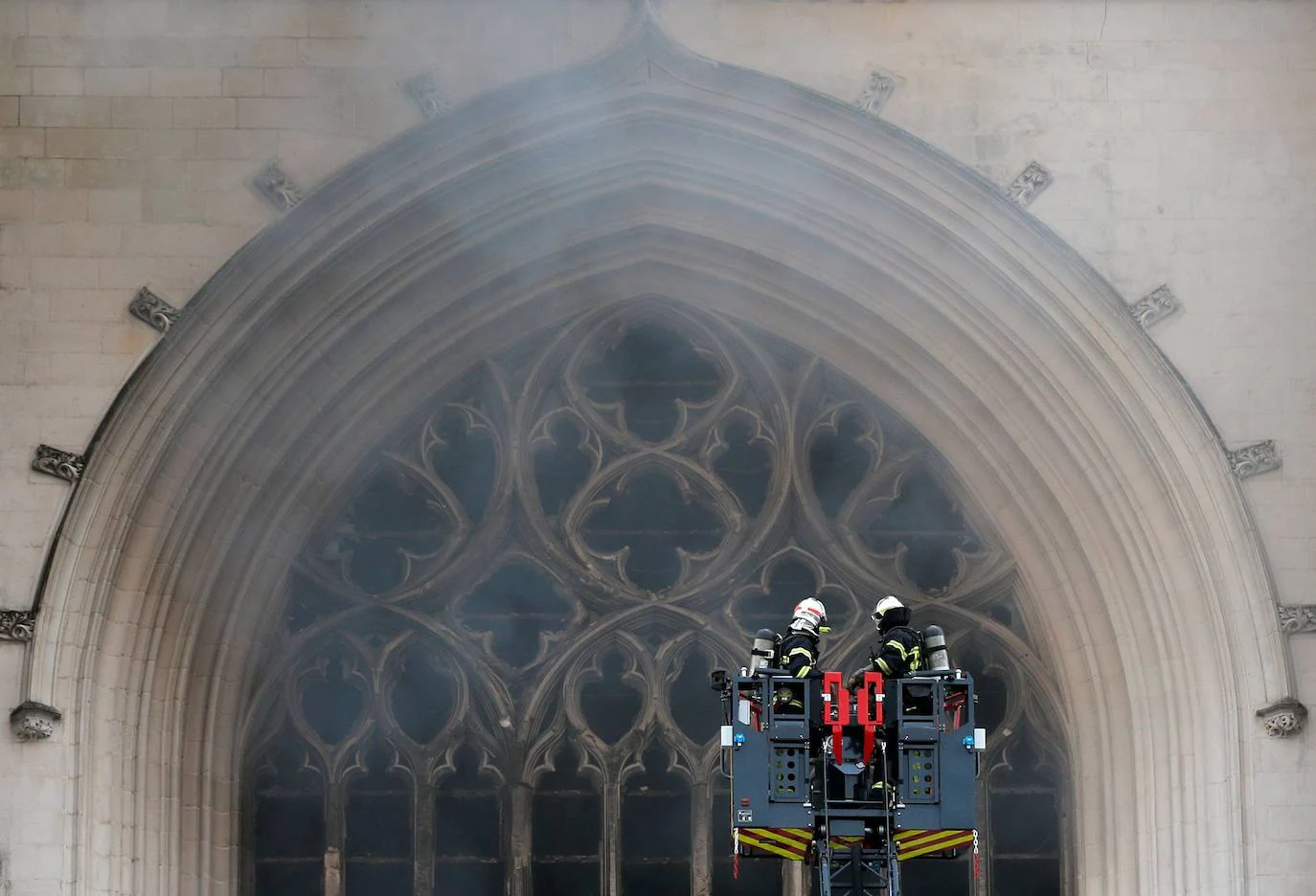 Arde la catedral de Nantes