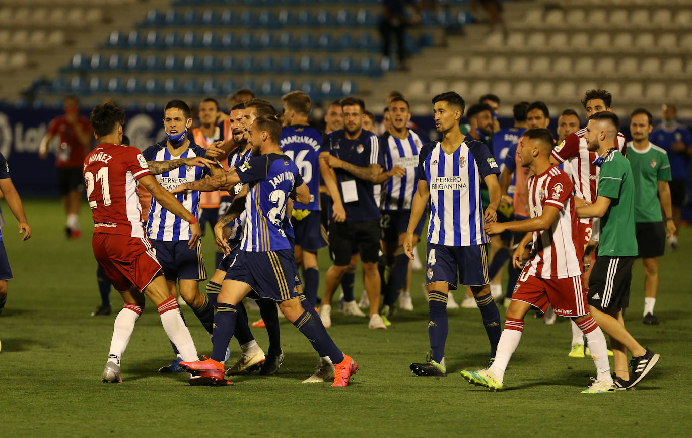 Competición sanciona a los jugadores del Almería con solamente un partido