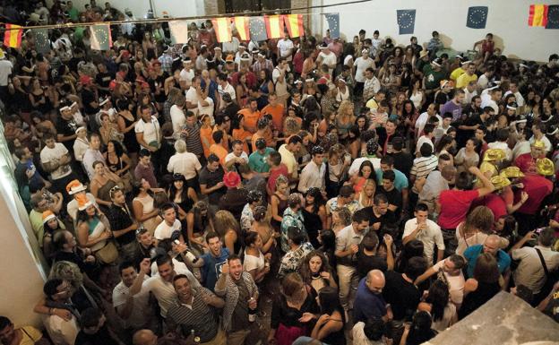 Bérchules suspende su famosa Nochevieja de verano por primera vez en 25 años