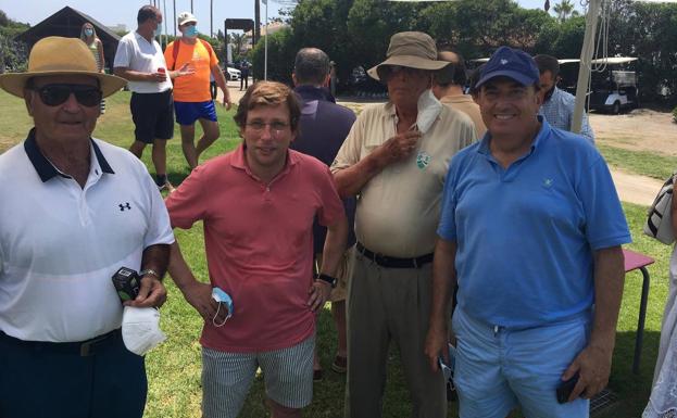 El club de golf Motril homenajea a Madrid con la asistencia de Almeida