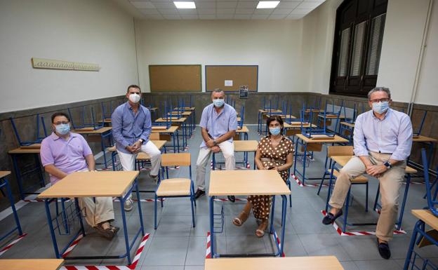 Inquietud y dudas en los colegios granadinos por una compleja vuelta a clase