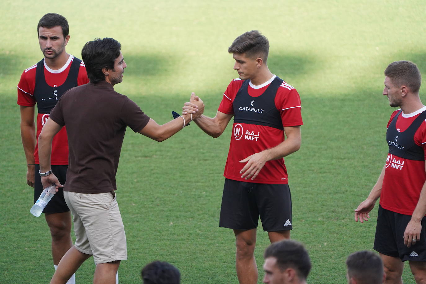 Silva le cede los 'trastos' a Fortes, que dirige la sesión del Almería