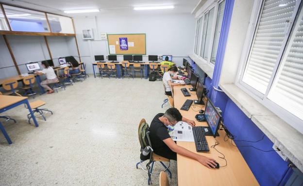 Educación prepara un documento «clarificador» con las instrucciones del próximo curso