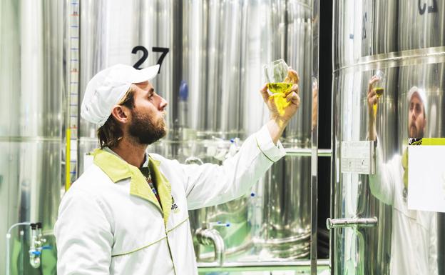 Un aceite de oliva de Jaén, elegido el mejor del mundo en China