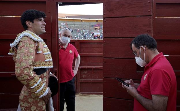 Podemos e IU votan a favor de los toros de lidia en Sevilla