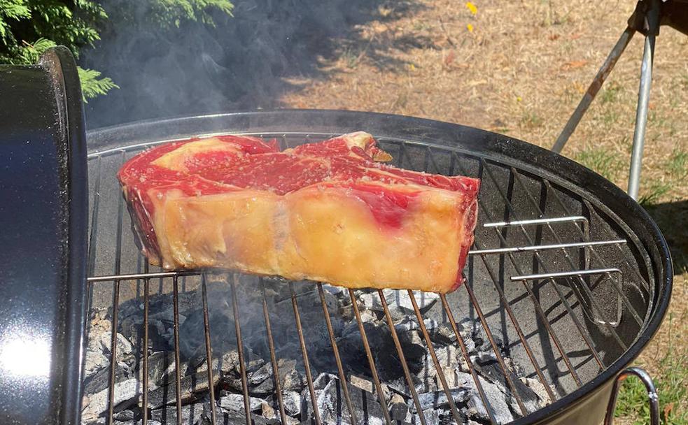 Chuletón de vaca pajuna de Sierra Nevada