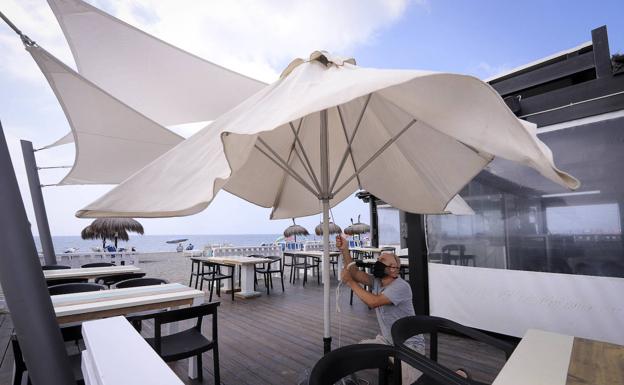 Playa Granada encara una segunda reapertura turística