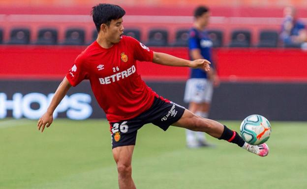 El Villarreal cierra la cesión de Kubo