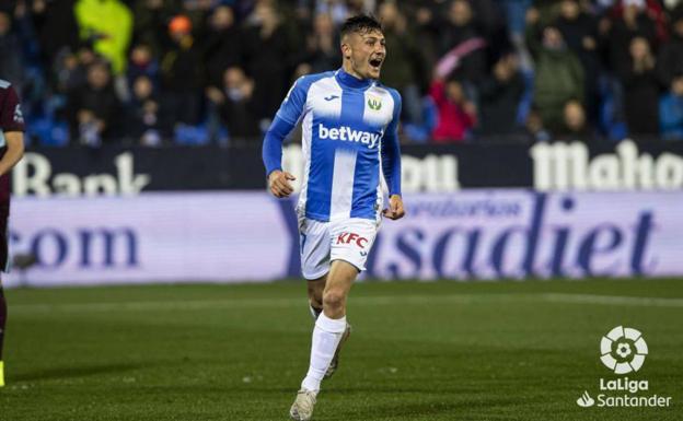 El Granada se posiciona por Óscar Rodríguez