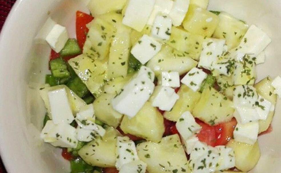 Ensalada de peras y queso de cabra