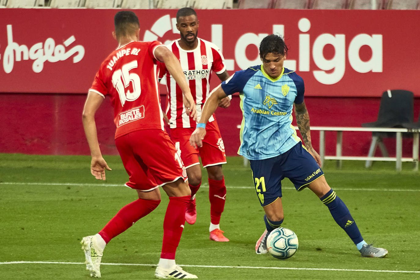 El Almería tiene un debate entre el tiempo y los argumentos