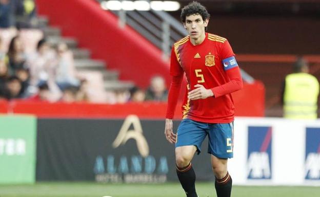 Jesús Vallejo regresa al Granada, su apuesta para lograr ir a Tokio