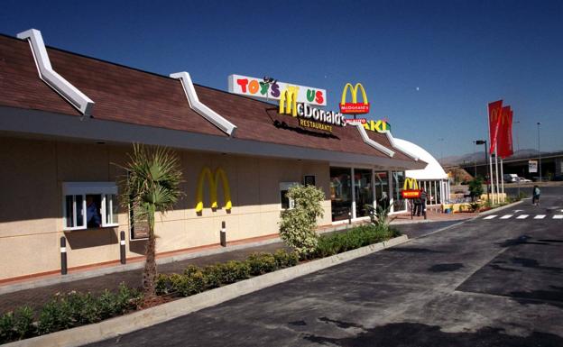 Ya puedes pedir comida en McDonald's a domicilio en Granada a través de Just Eat