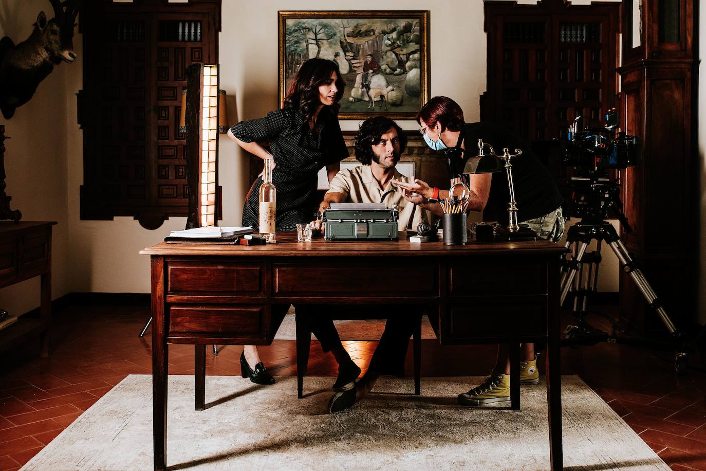 «Después de dirigir un thriller, me atrevo con la comedia y lo que me echen»