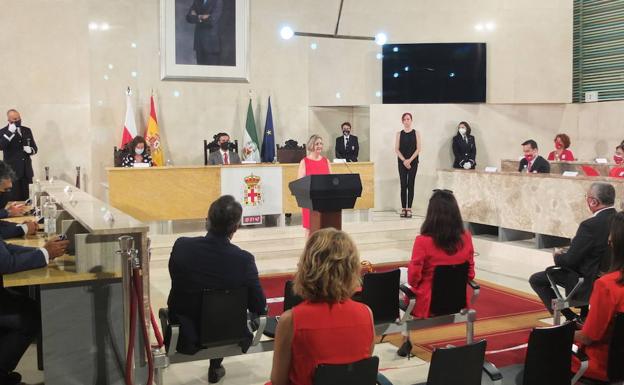 Un homenaje didáctico acerca a 'Los Coloraos' a todos los almerienses