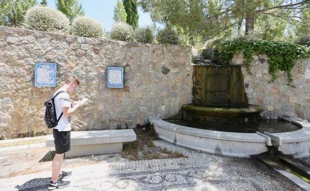 Denuncian un ataque a la señalización de un Lugar de Memoria vinculado a García Lorca