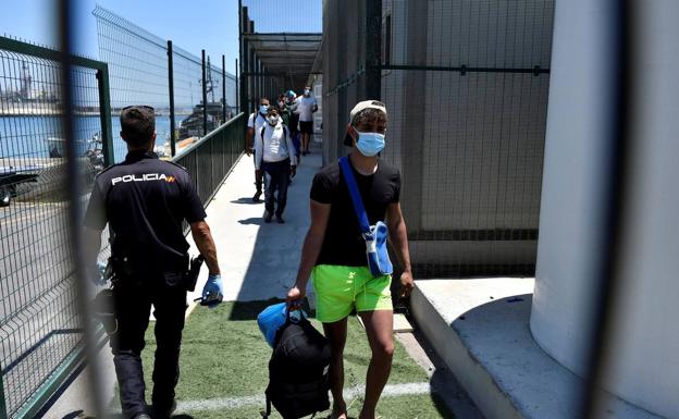 Desciende más de la mitad la cifra de inmigrantes llegados en patera a Almería en dos años