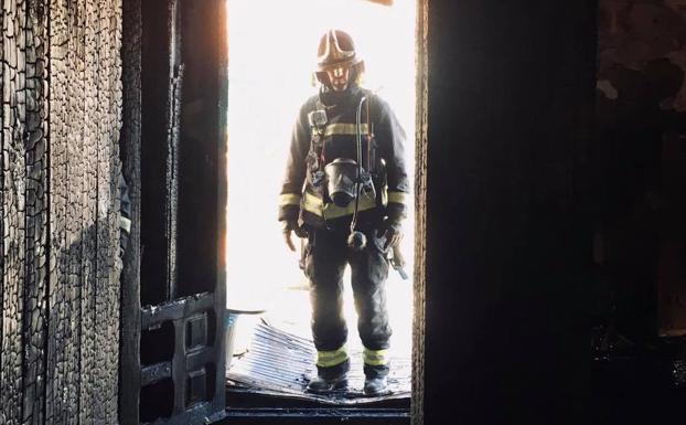 Un incendio calcina parte de la vivienda del youtuber 'Fortfast'