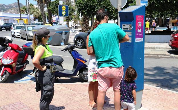 La zona azul deja de estar operativa en los paseos marítimos de Almuñécar y La Herradura