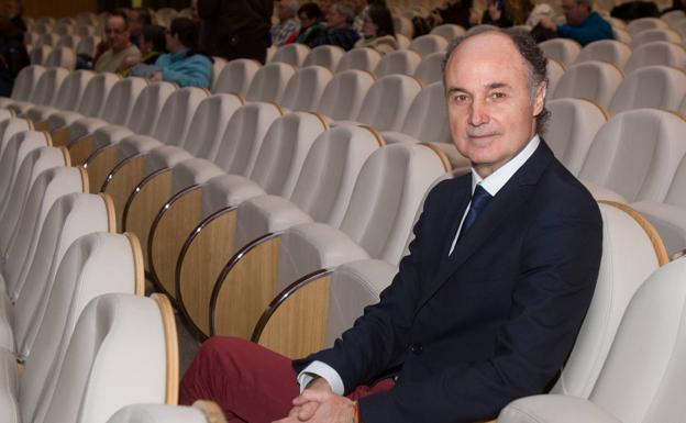 «Estamos configurando una sociedad muy basada en el niño como centro del universo»