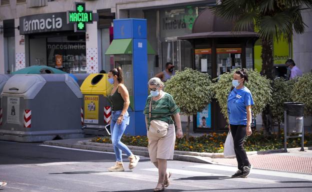 Granada suma dos nuevos fallecidos y once ingresados por la Covid-19