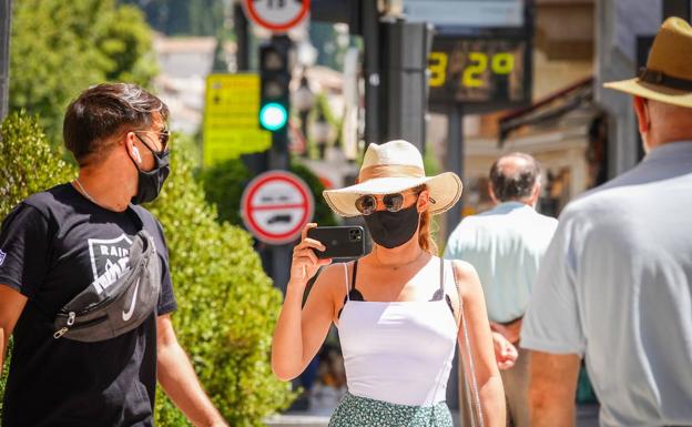 Granada bate el récord de contagios de toda la pandemia y suma 166 positivos en un solo día