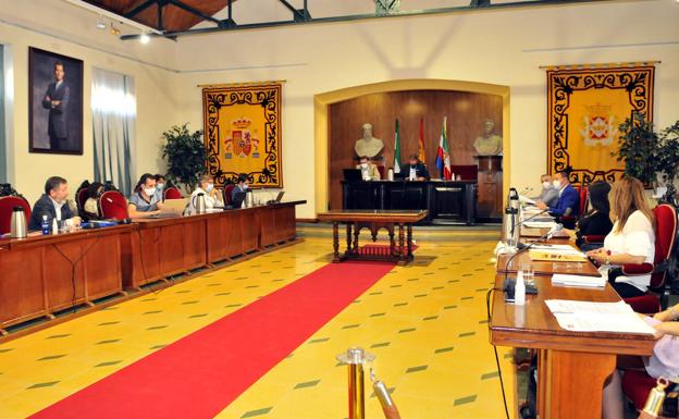 Petición institucional del Consistorio para que la presencia militar vuelva a Linares