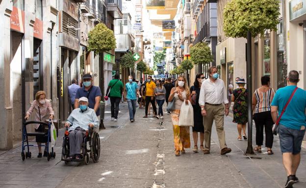 Granada registra ocho nuevos brotes, mantiene otros nueve activos y suma un fallecido