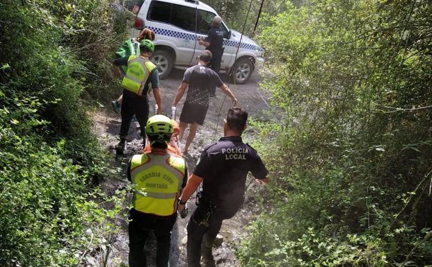 Rescatan a una ciudadana británica malherida en la Ruta de Los Bolos de Dúrcal