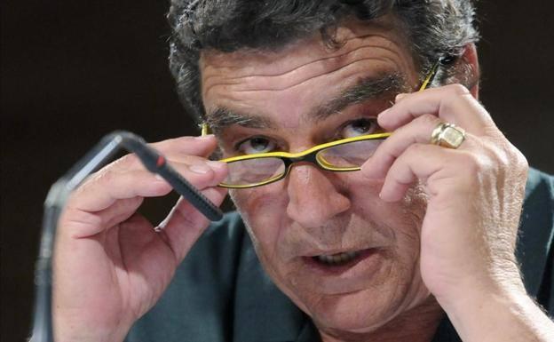 Juez Calatayud: «Los políticos no se ponen de acuerdo, pero quieren que los demás estemos de acuerdo con sus decisiones»