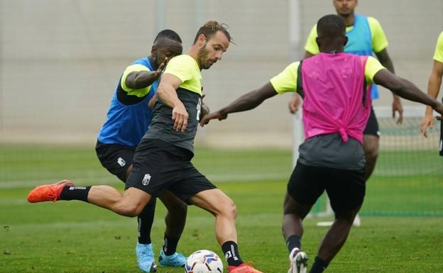 El Granada entrenará ya el miércoles en Albania