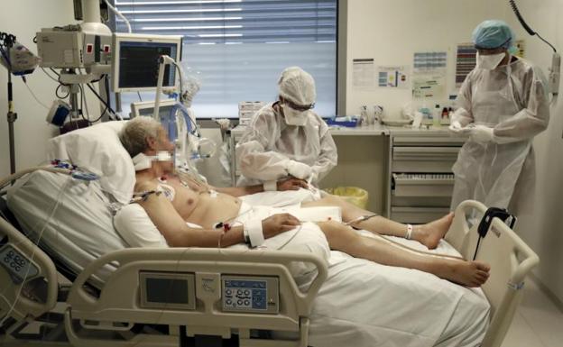 Los cuatro síntomas que presentan los enfermos con covid hospitalizados